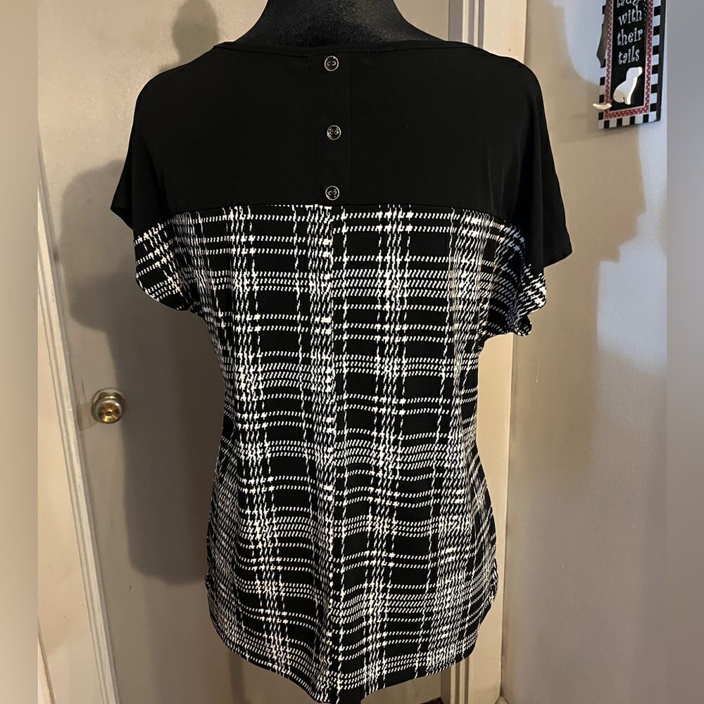 Ava James gingham black-and-white top with Button detailing on black size medium - Picture 2 of 7